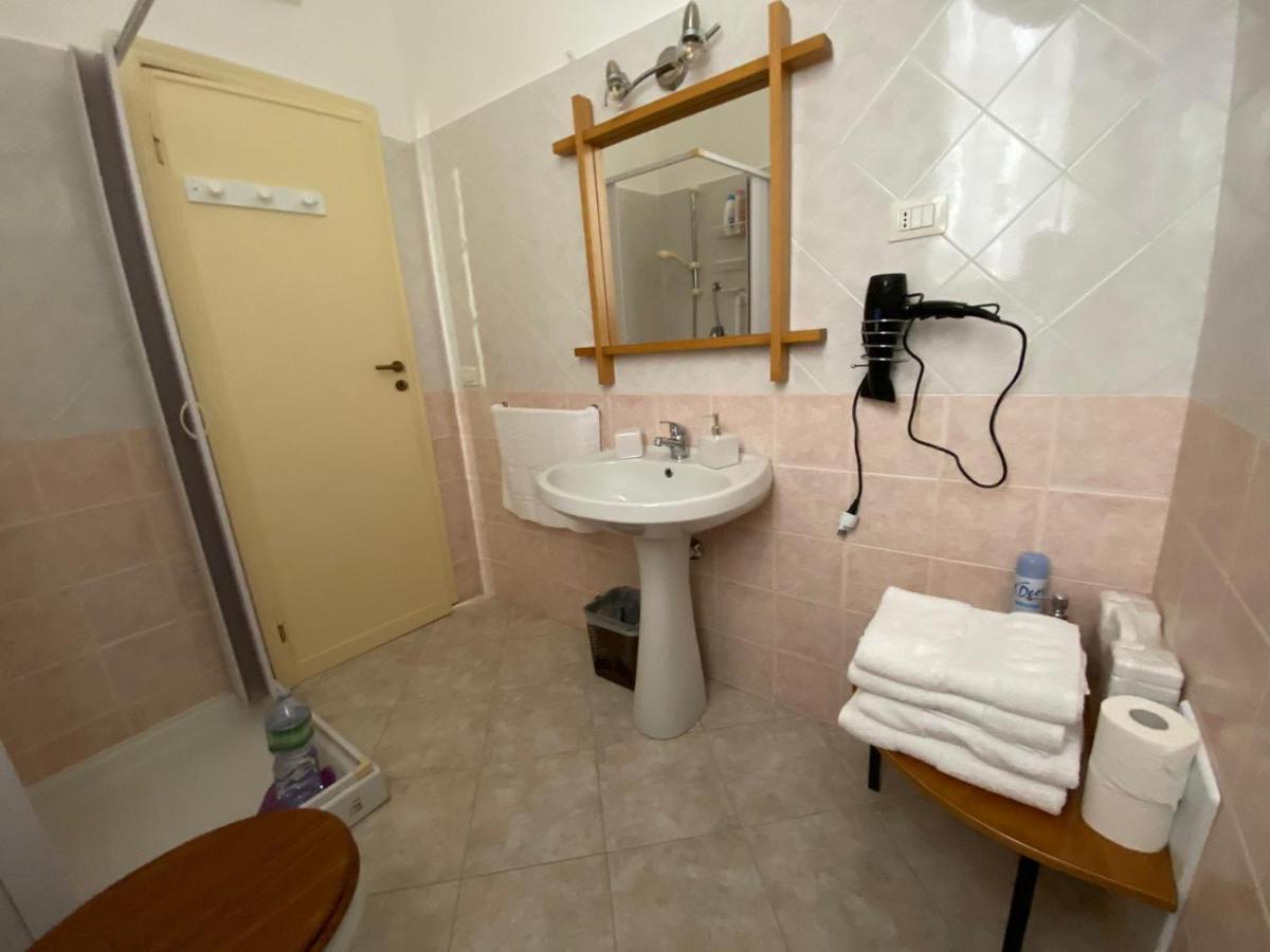 A Casa Di Mamma Apartment Alghero Bagian luar foto