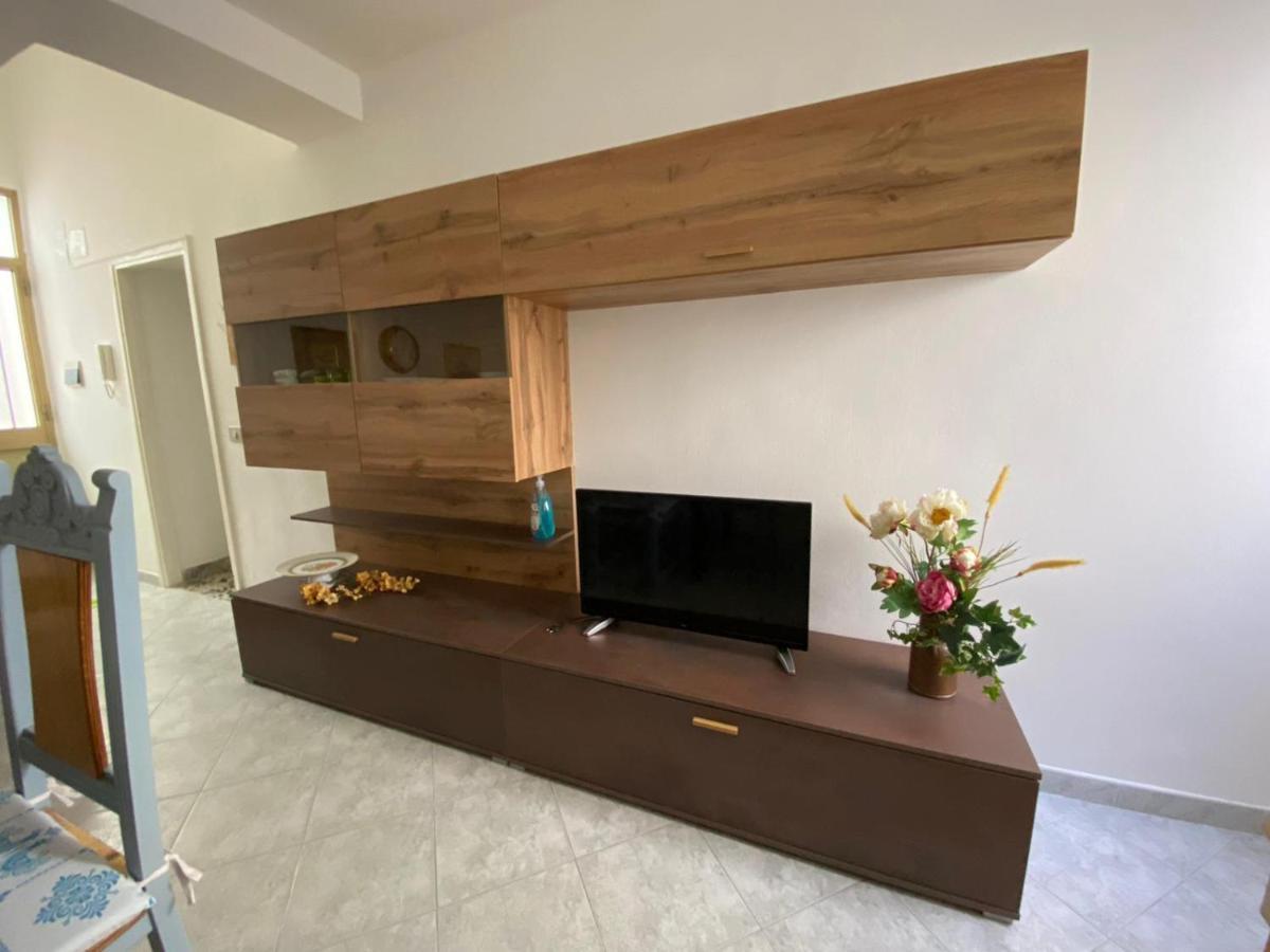 A Casa Di Mamma Apartment Alghero Bagian luar foto